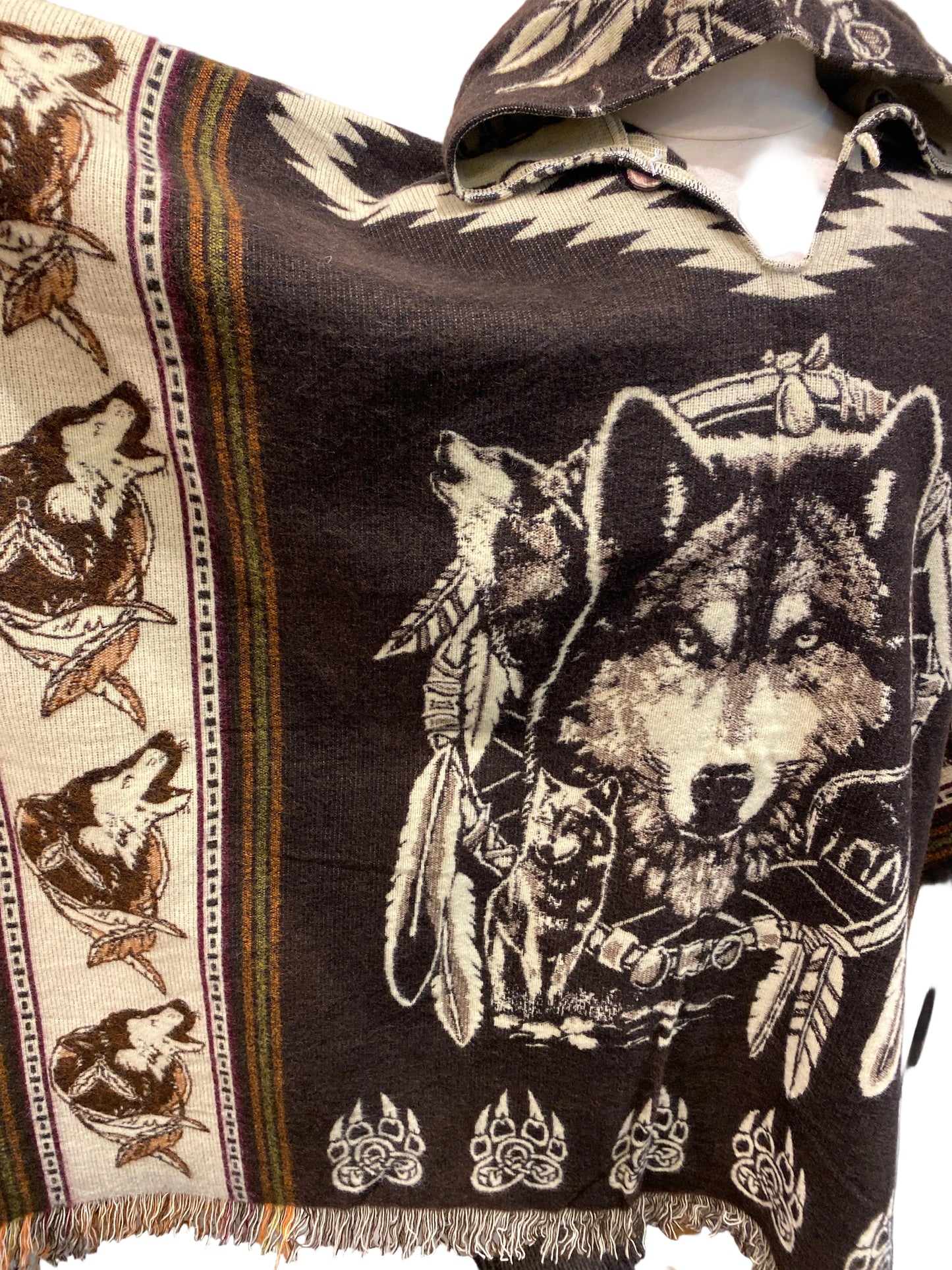 Wolf 🐺 feather 🪶 Poncho