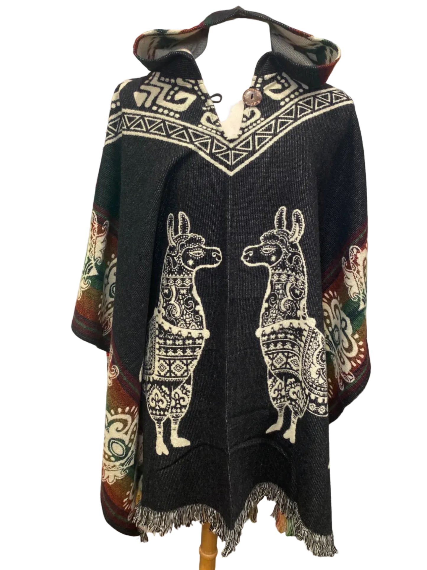 llama  B&W Poncho