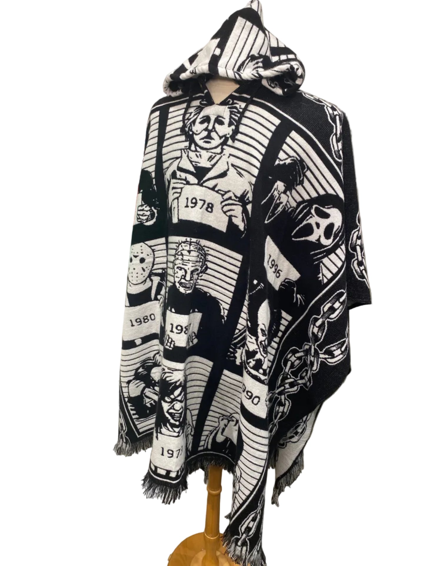Night mare Poncho